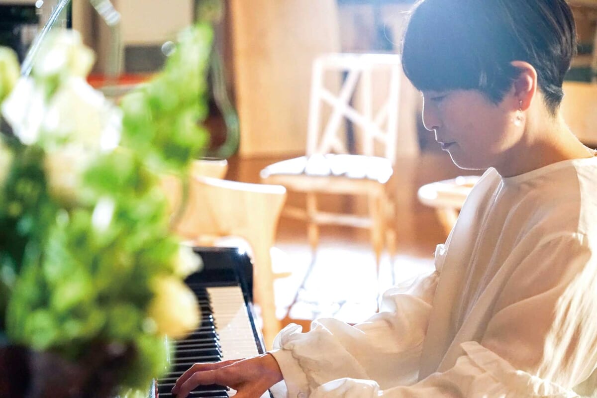 長谷川久美子（ピアノ）