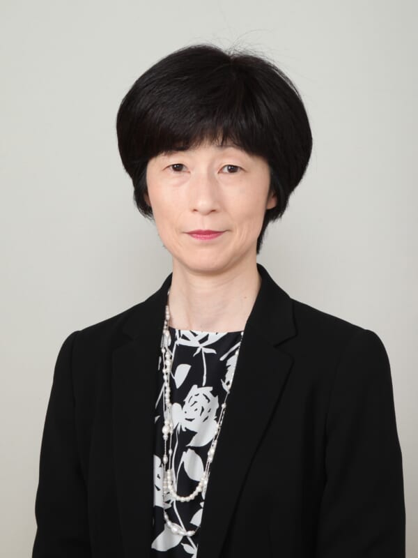 井伊裕子氏